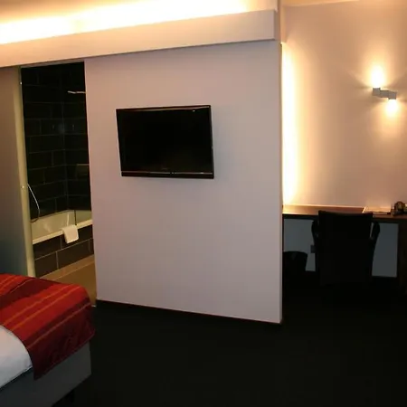 Carpinus Hotel 3*